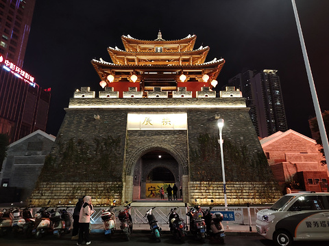 中山路美食街(共和路店)旅游景点攻略图