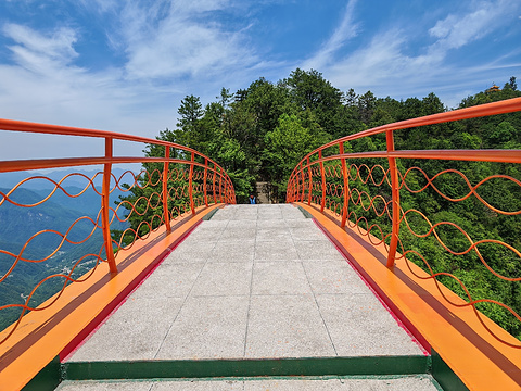 彩虹桥旅游景点攻略图