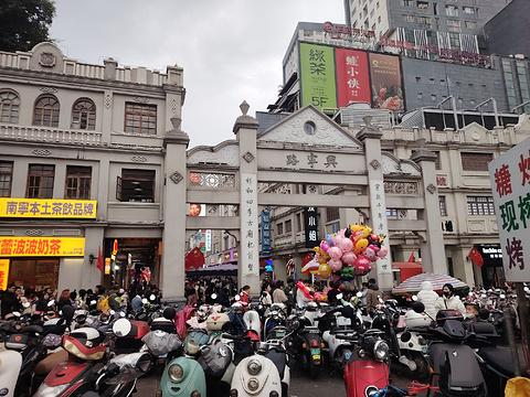 三街两巷文化艺术中心旅游景点攻略图