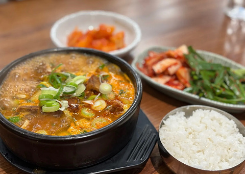 韩国料理·米肠汤饭·韩式烤肉旅游景点攻略图