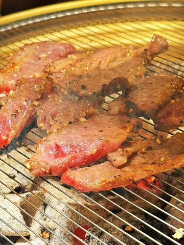 "在南昌吃上了上海要排五小时的烤肉_西塔老太太泥炉烤肉(东湖百盛店)"的评论图片