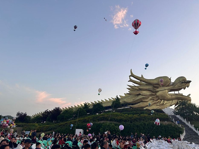 "飞龙寨风景区_飞龙寨风景区"的评论图片