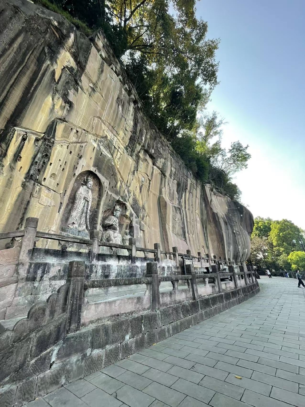 重庆大佛寺实拍图