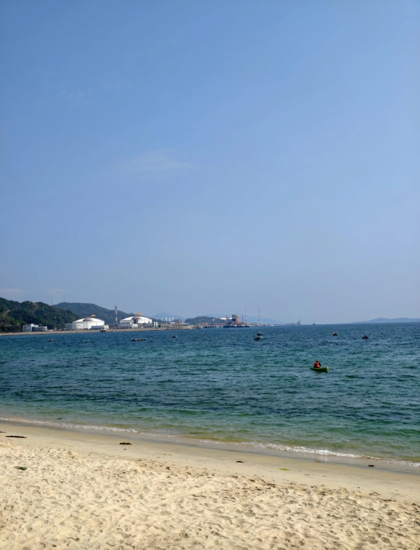 深圳官湖沙滩实拍图