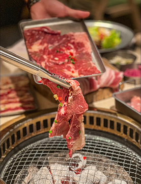 蚂蚁洞烤肉·大营地(大悦城店)旅游景点攻略图