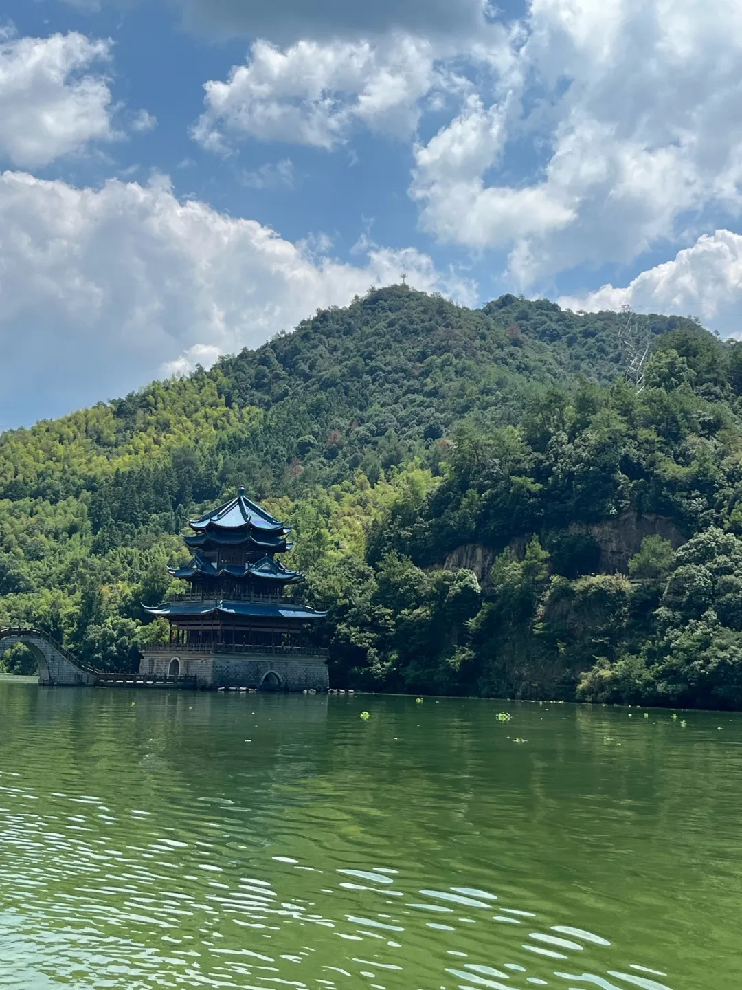 桐庐富春江实拍图