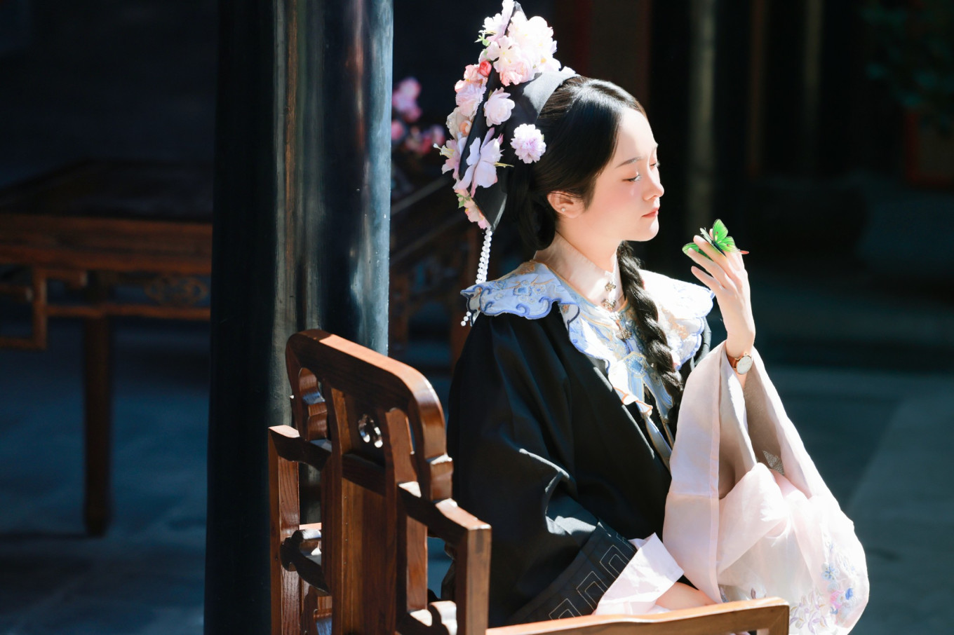 一半诗意、一半烟火、一座古城、一条老街