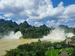 国庆四天三城，南宁防城港崇左德天瀑布