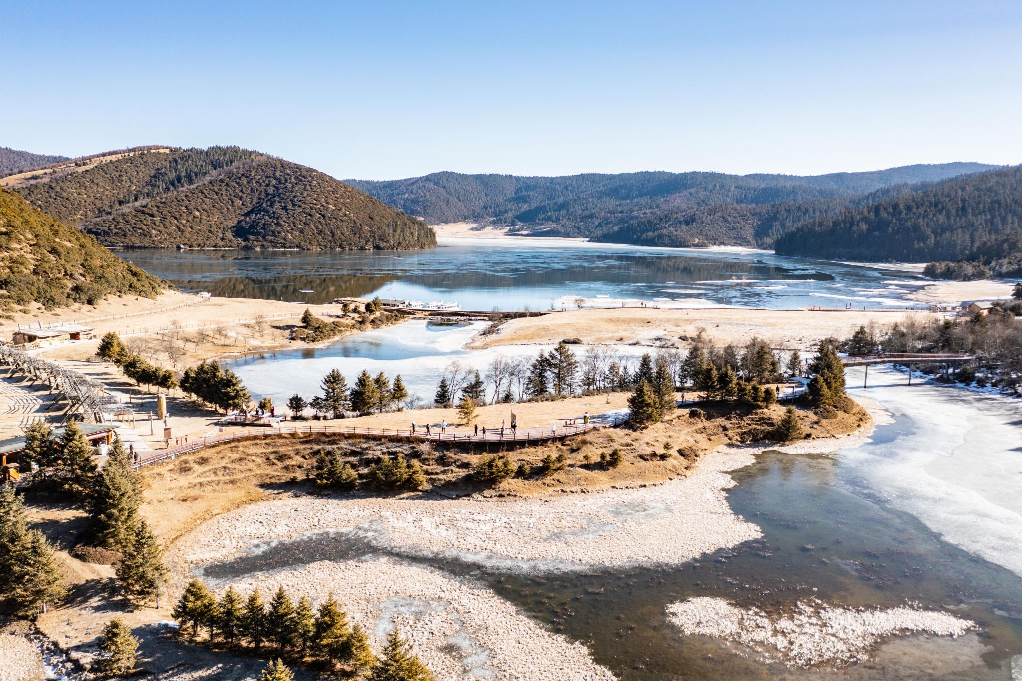 冬游香格里拉，看飞鸟、登雪山