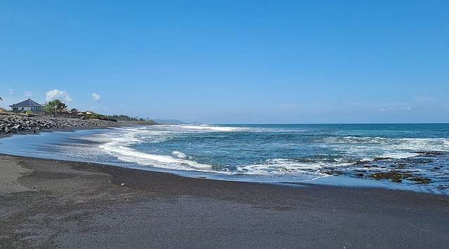 Pantai Purnama