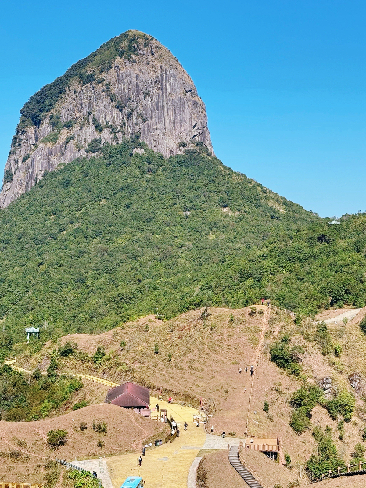 岑溪天龙顶国家山地公园实拍图