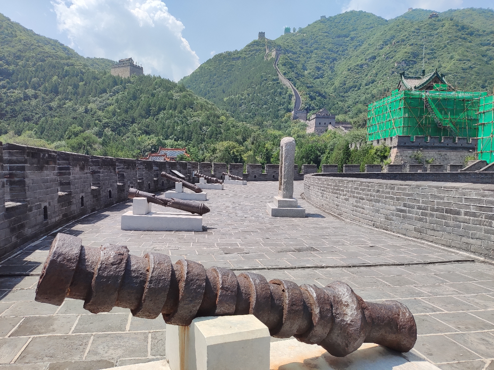 北京居庸关长城-古炮实拍图