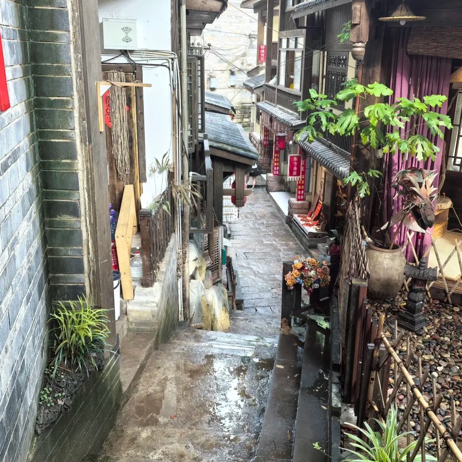 重庆黄桷垭老街实拍图