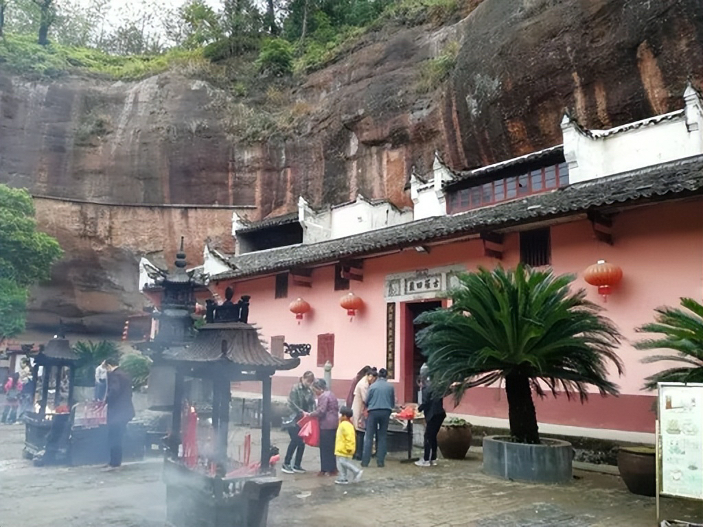 赣州于都大草原实拍图