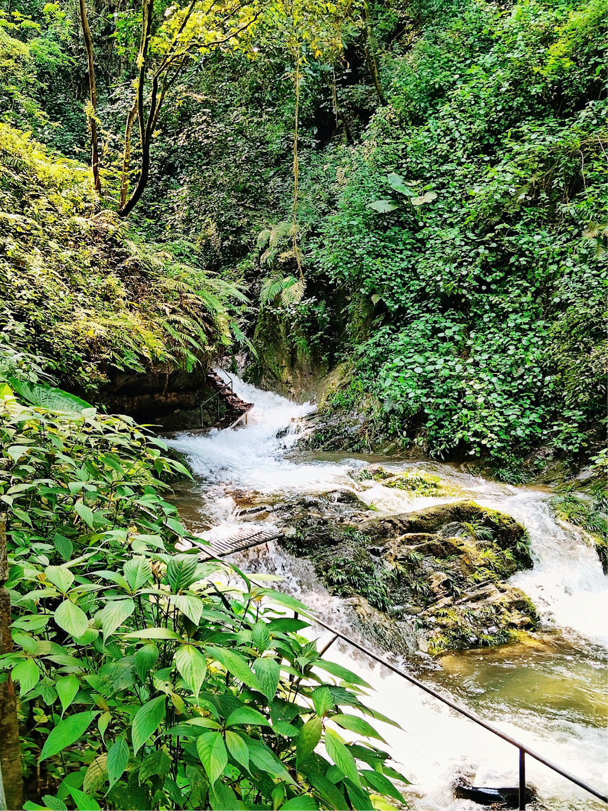 灵川桂林古东景区实拍图