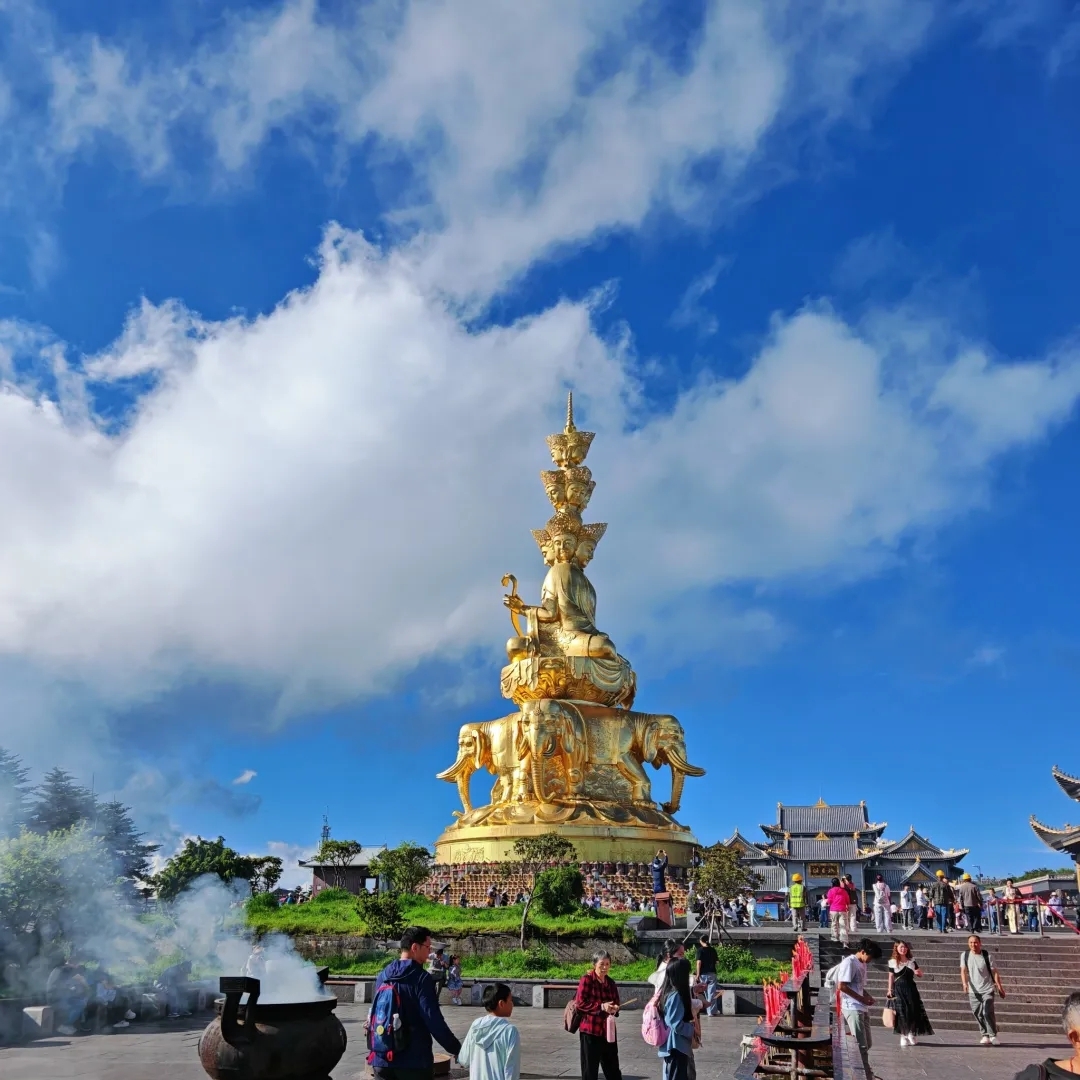 峨眉山市峨眉山风景区-来凤亭实拍图