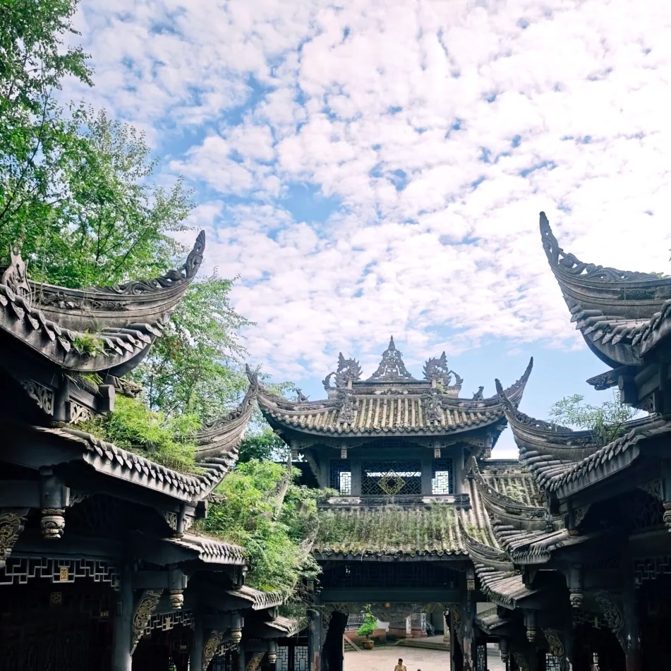 崇州凤栖山景区实拍图