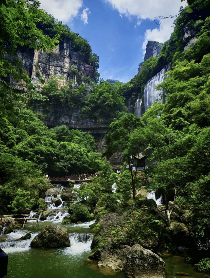 宜昌三峡大瀑布实拍图