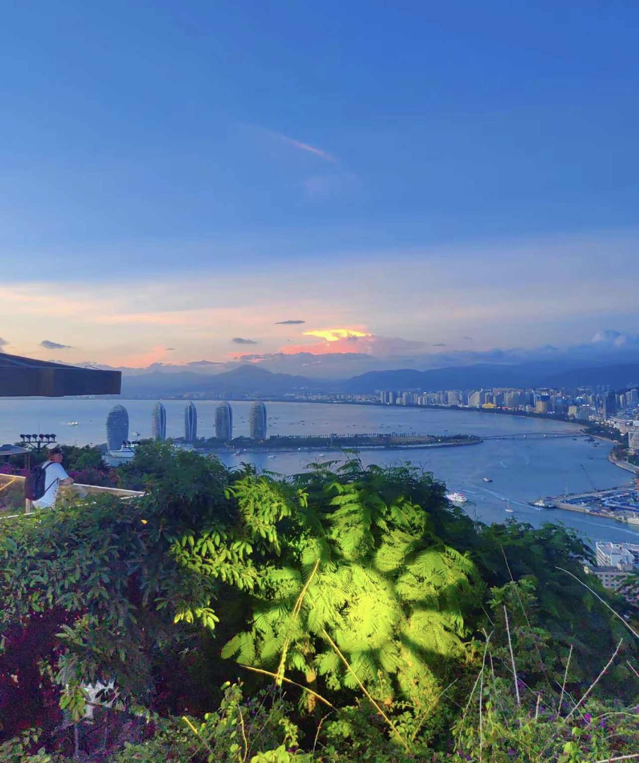 三亚大东海实拍图