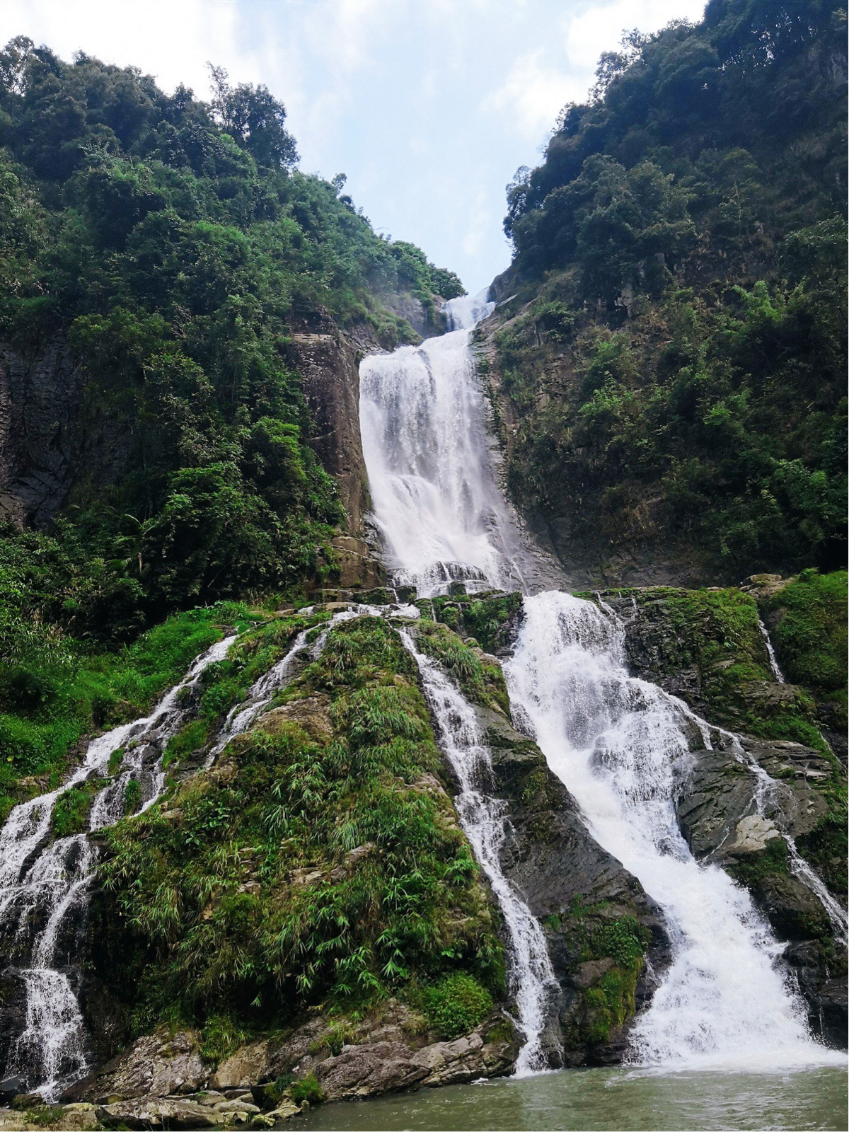 岑溪白霜涧景区实拍图