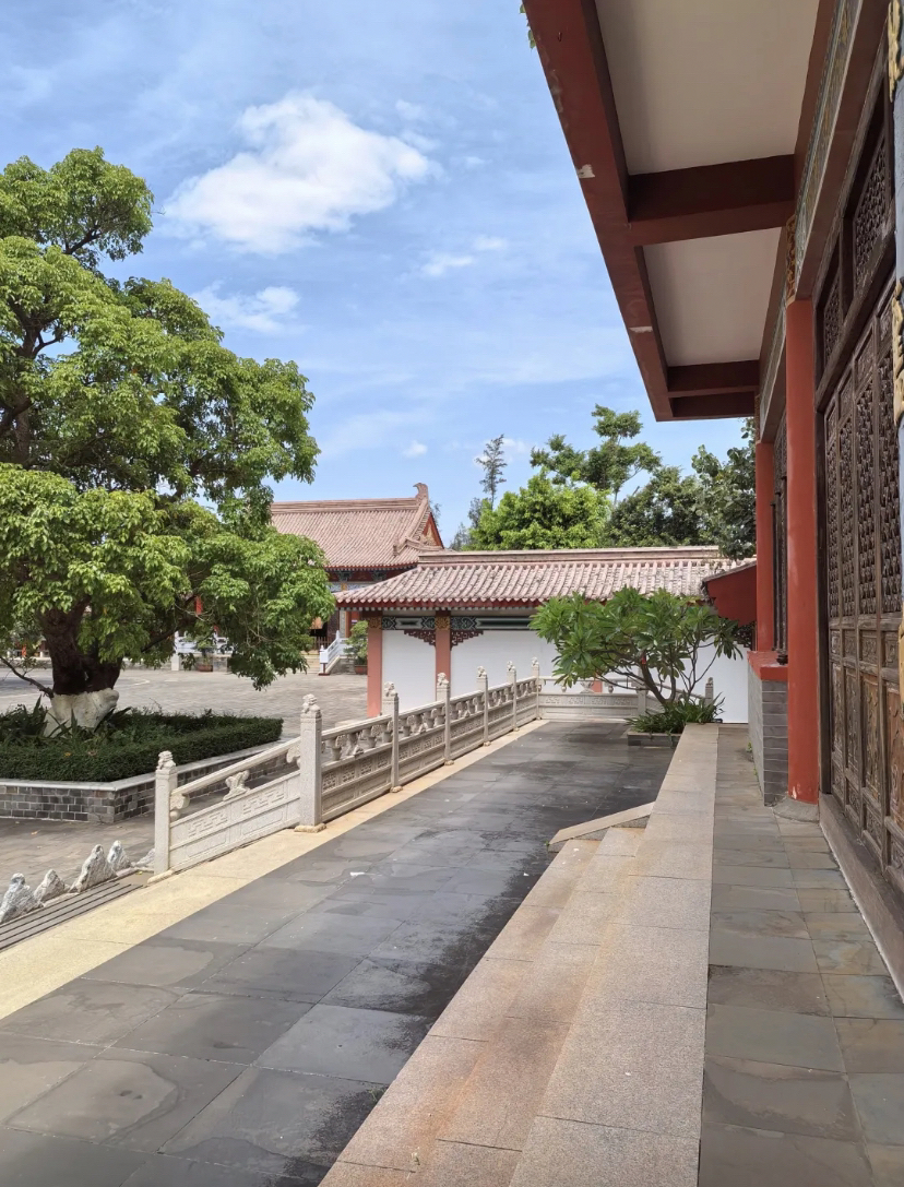 澄迈永庆寺实拍图