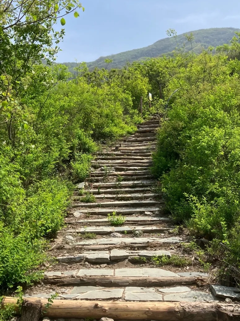 北京舞彩浅山滨水国家登山步道实拍图
