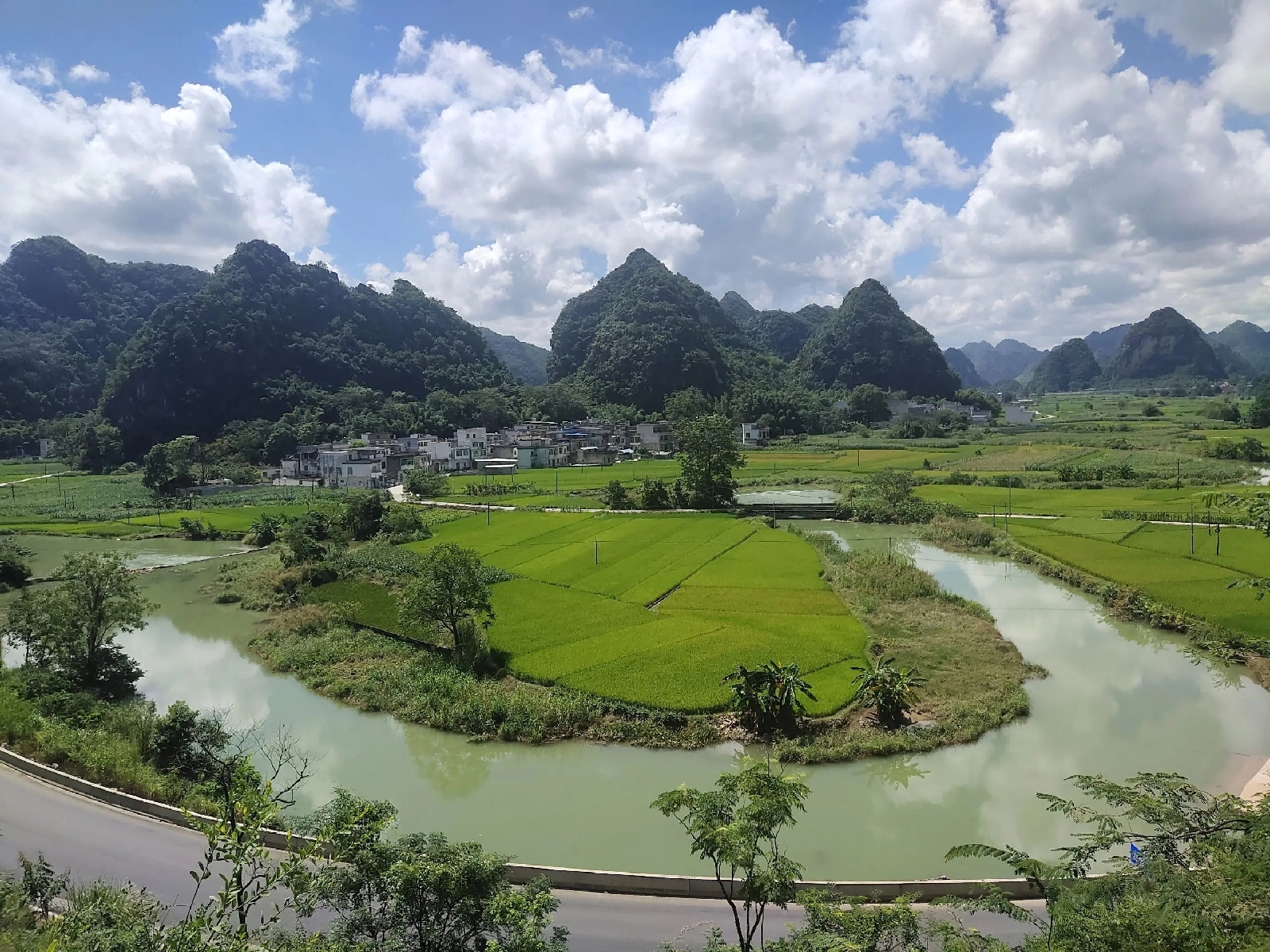 天等都康田园景区实拍图