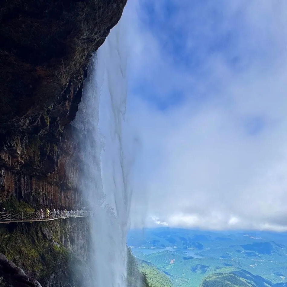 洪雅瓦屋山景区实拍图