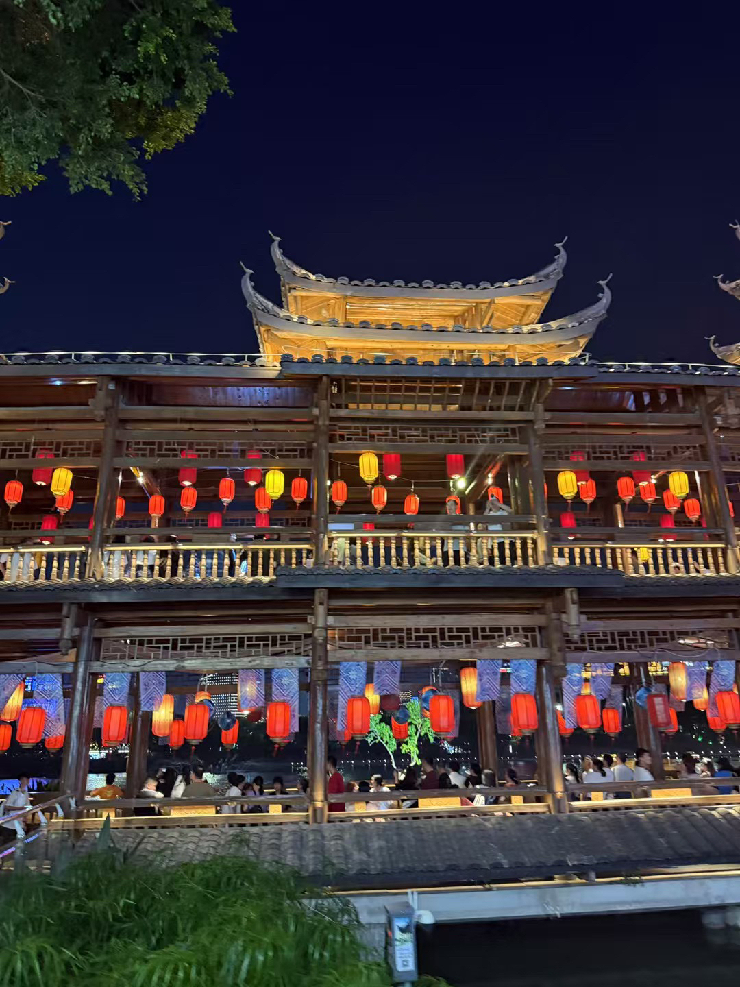 南宁民歌湖-凌波桥实拍图