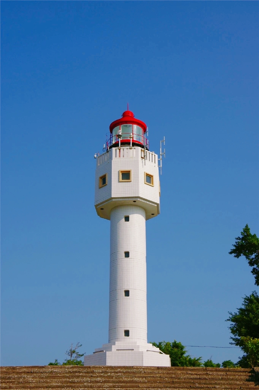 北海涠洲岛灯塔实拍图