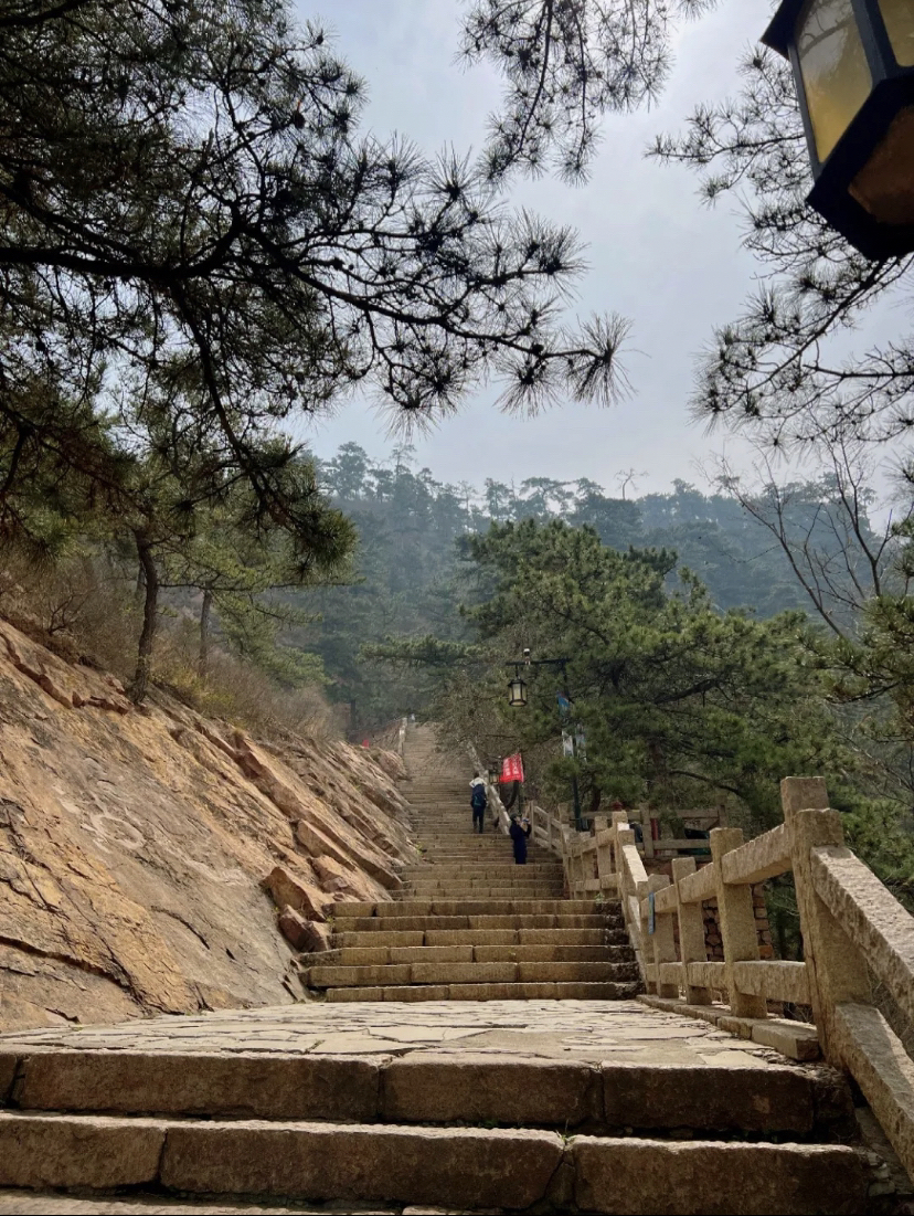 迁西景忠山实拍图