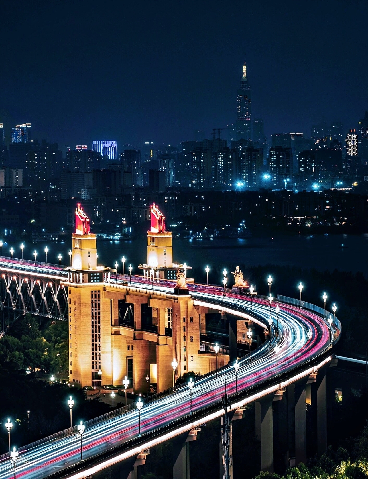 南京中央路实拍图